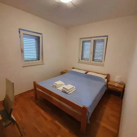 Marina Gromela 3*