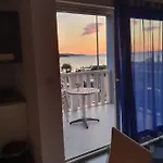 Apartament Marina Gromela Mirce