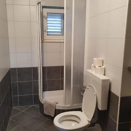 Marina Gromela Apartment Mirce