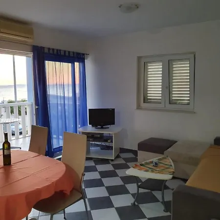 Marina Gromela Apartment