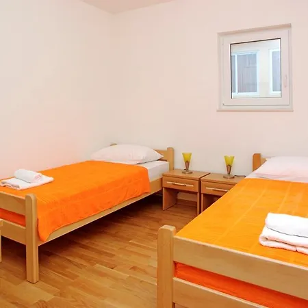 Apartmán Marina Gromela 3*