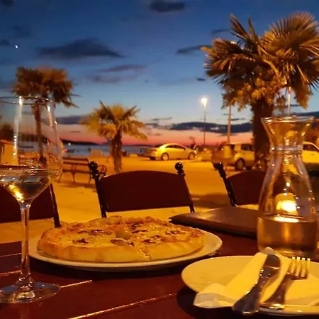Apartment Marina Gromela 3*