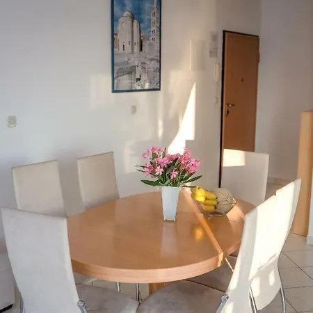 Apartment Marina Gromela Mirce
