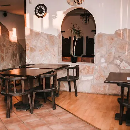 Marina Gromela Apartment Mirce