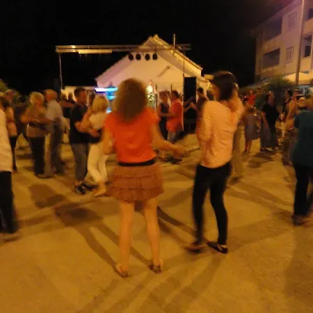 Marina Gromela Appartement Mirce