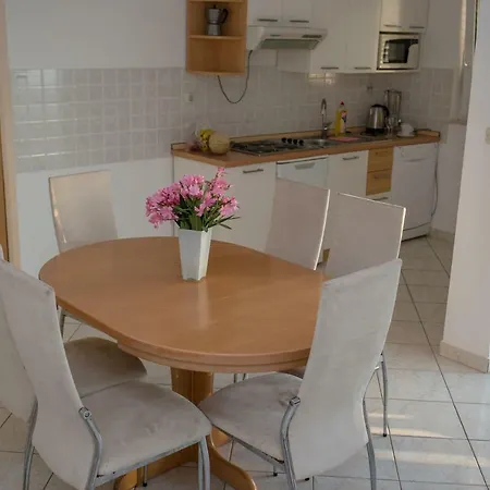 Marina Gromela 3* Mirce