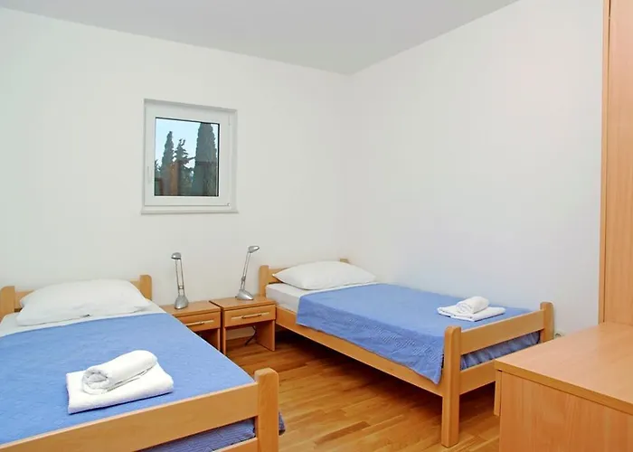 Marina Gromela Apartman Mirca (Brac)